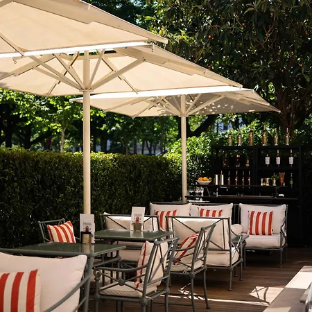 La Réserve Paris Hotel&Spa-3
